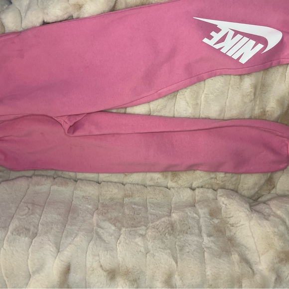 KIDS PINK ATHLETIC WEAR - Picture 5 of 16